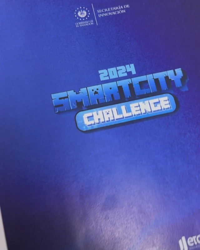 ¡Qué orgullo ver tanto cipote talentoso en el #SmartCityChallenge2024! 🇸🇻💥 Con Minecraft Education, jóvenes de todo el país se pusieron creativos y presentaron soluciones para mejorar sus comunidades. 🌱💡 ¡Así se construye el futuro en El Salvador con ingenio y ganas! 🚀✨ #JuventudSalvadoreña #innovación #tecnologia